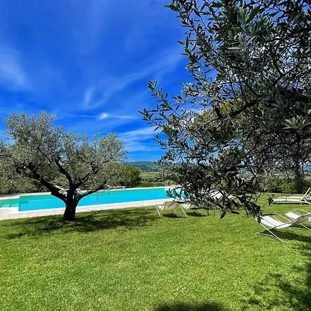 Villa Relax In Italy S Most Famous Sagrantino Wine And Truffle Slps 15 Exc Pool *