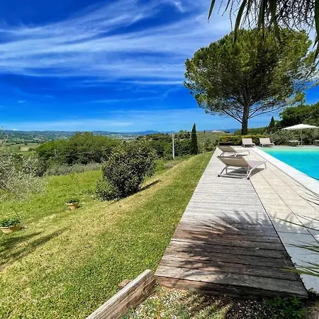 Relax In Italy S Most Famous Sagrantino Wine And Truffle Slps 15 Exc Pool Villa