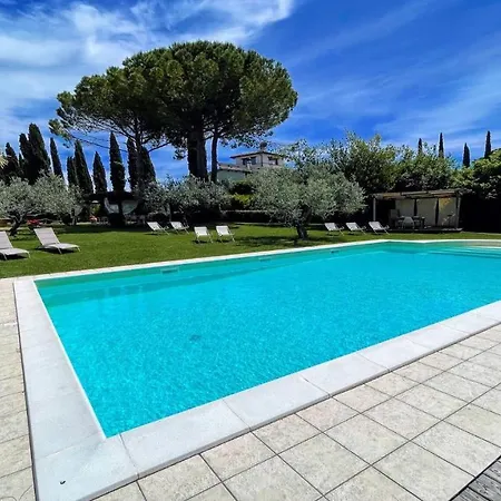 Relax In Italy S Most Famous Sagrantino Wine And Truffle Slps 15 Exc Pool Villa *