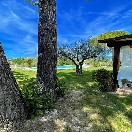 Villa Relax In Italy S Most Famous Sagrantino Wine And Truffle Slps 15 Exc Pool